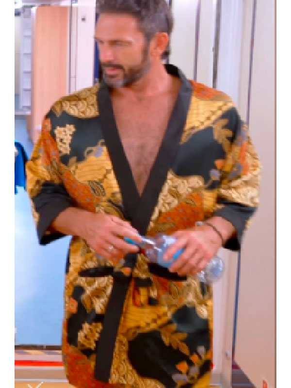 Below-Deck-Down-Under-S03-Jason-Chambers-Robe.jpg Below Deck Down Under S03 Jason Chambers Robe - Image 1