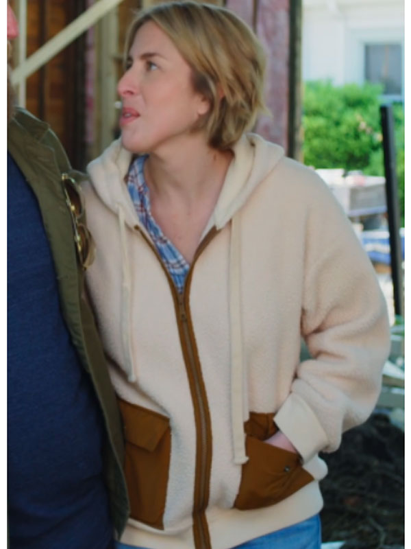 Home-Town-S10-Erin-Napier-White-Sherpa-Zip-Jacket.jpg Home Town S10 Erin Napier White Sherpa Zip Jacket - Image 1