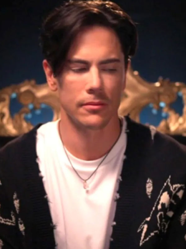 House-Of-Villains-S03-Tom-Sandoval-Graphics-Print-Cardigan.jpg House Of Villains S03 Tom Sandoval Graphics Print Cardigan - Image 1