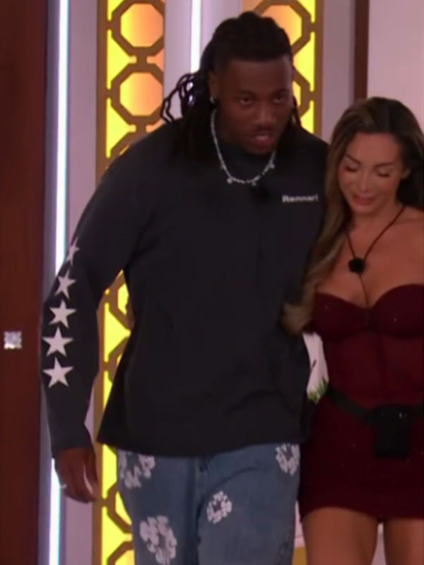 Love-Island-UK-All-Stars-S03-Shaq-Muhammad-Star-Long-Sleeve-Top.jpg Love Island UK All Stars S03 Shaq Muhammad Star Long Sleeve Top - Image 1