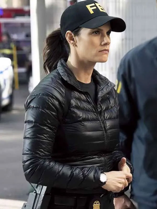 Maggie Bell CIA S01 Missy Peregrym Black Puffer Jacket Maggie Bell CIA S01 Missy Peregrym Black Puffer Jacket New