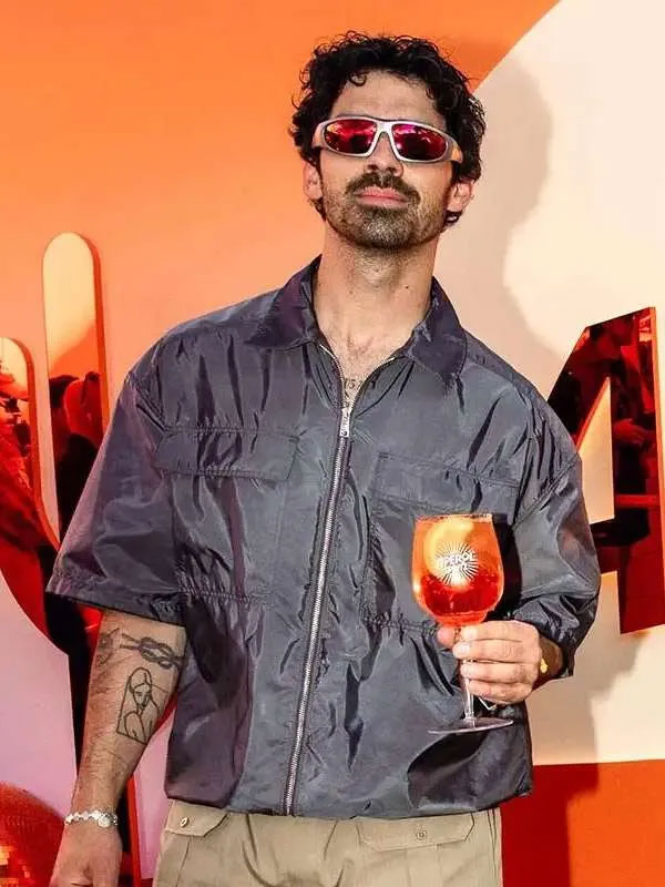 Coachella 2026 Joe Jonas Grey Jacket Coachella 2026 Joe Jonas Grey Jacket New